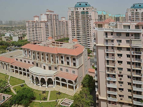 DLF The Carlton Estate